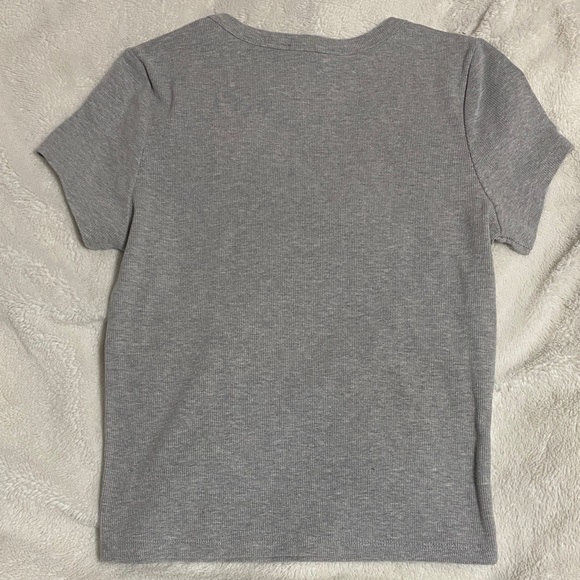 Embroidered short sleeve - Picture 2 of 3